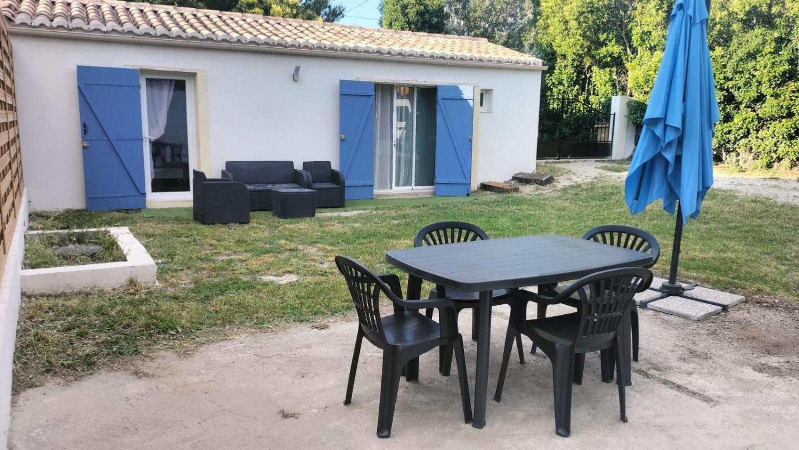 Maison De Vacances En Campagne Cavaillon Exterior foto